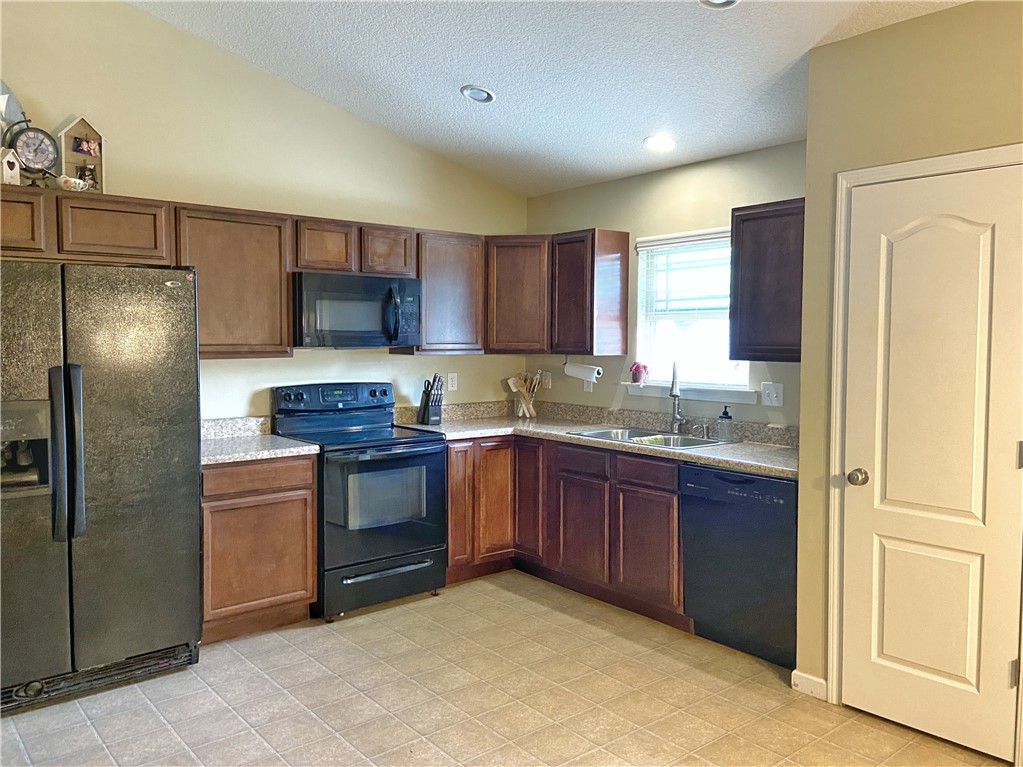 108 Duraleigh Road Anderson, SC 29621 - Photo 8 of 25