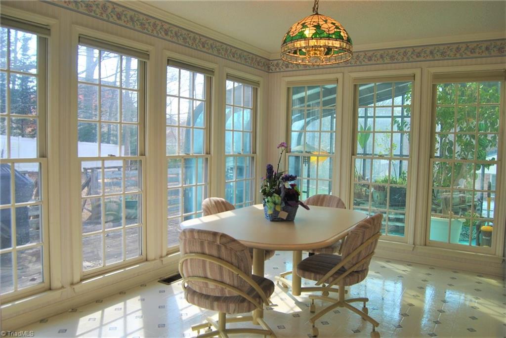 5306 Tower Road Greensboro, NC 27410 - Photo 9 of 16 Gallery Image 9