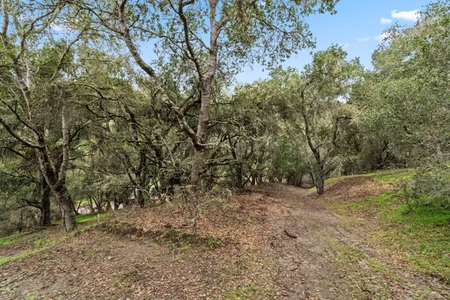 $1,250,000 | 530 Apple Valley Lane, Watsonville, CA 95076