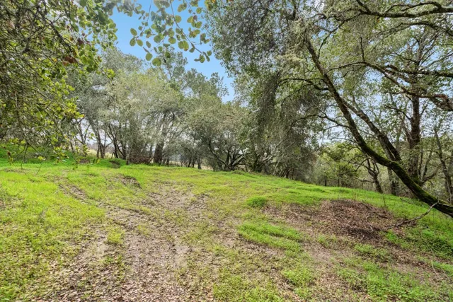 $1,250,000 | 530 Apple Valley Lane, Watsonville, CA 95076