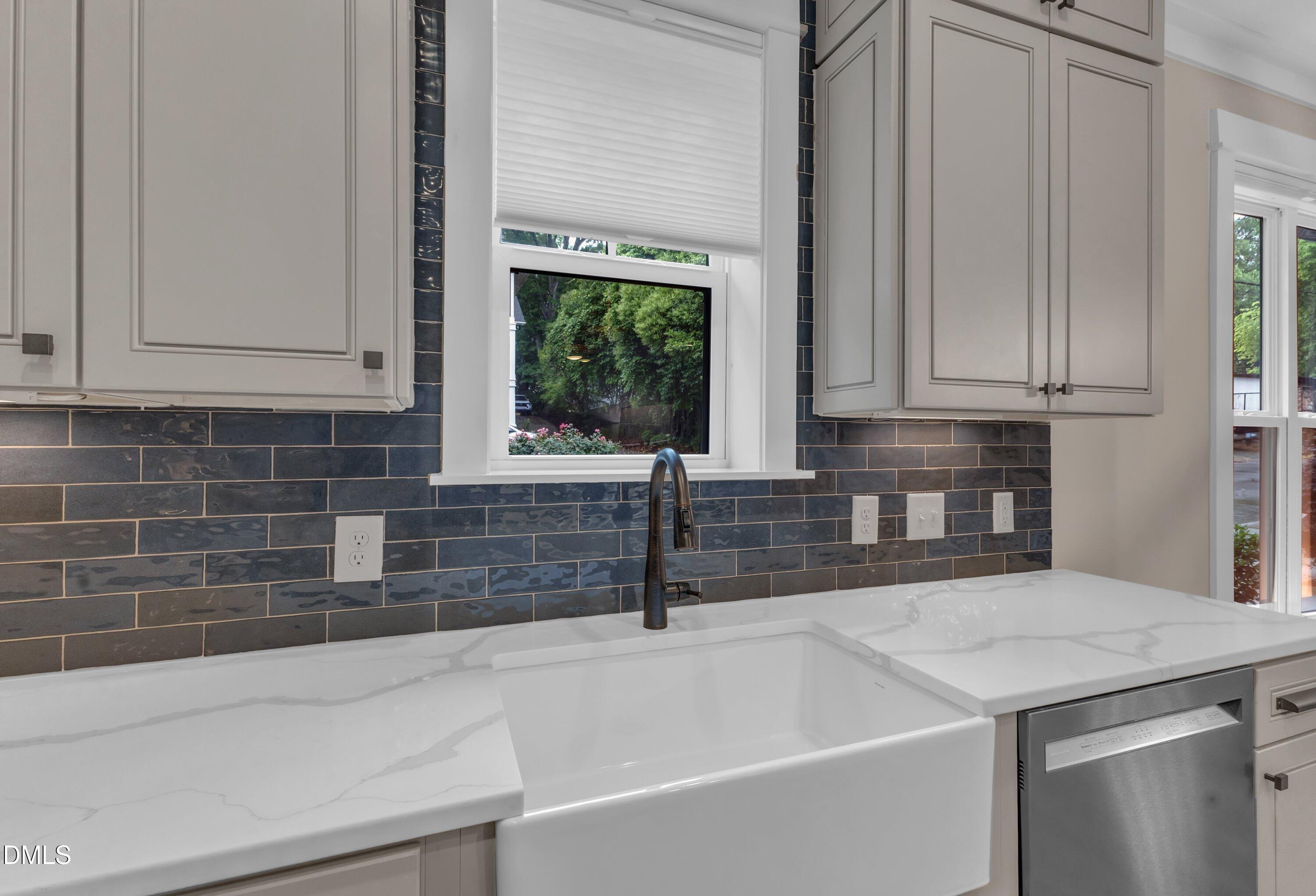 501 Hamilton Cottage Way Raleigh, NC 27605 - Photo 11 of 36 29-511 Hamilton Cottage-52