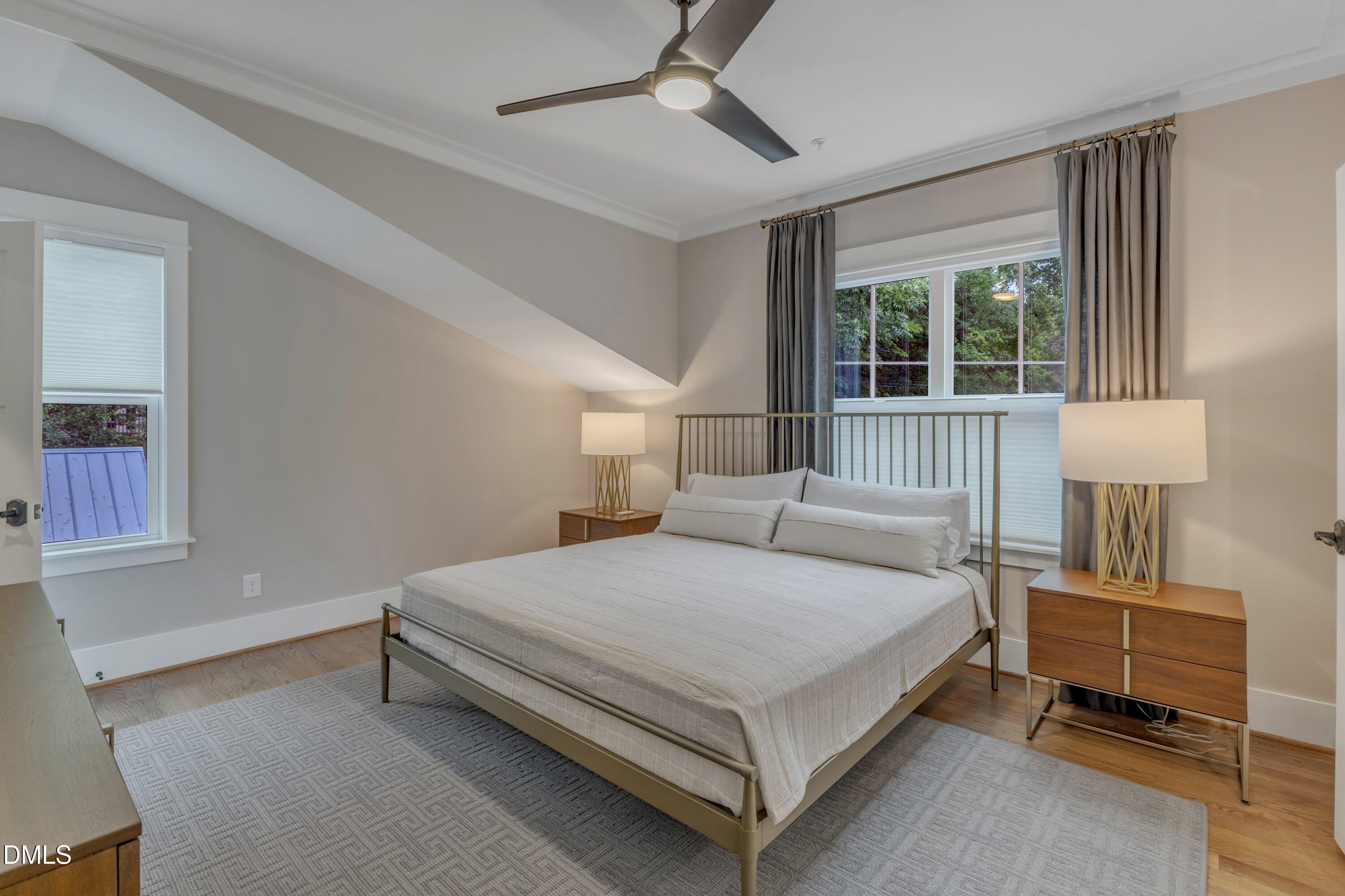 501 Hamilton Cottage Way Raleigh, NC 27605 - Photo 20 of 36 37-511 Hamilton Cottage-12