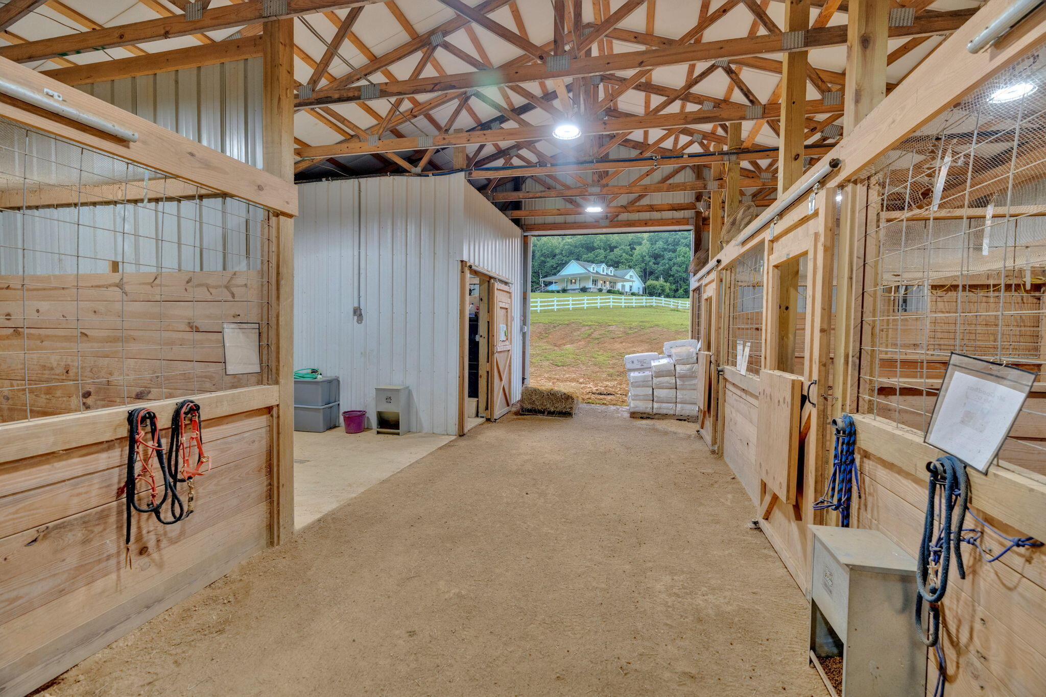 596 Clifty Creek Road Oakdale, TN 37829 - Photo 29 of 60 98-web-or-mls-DSC01536