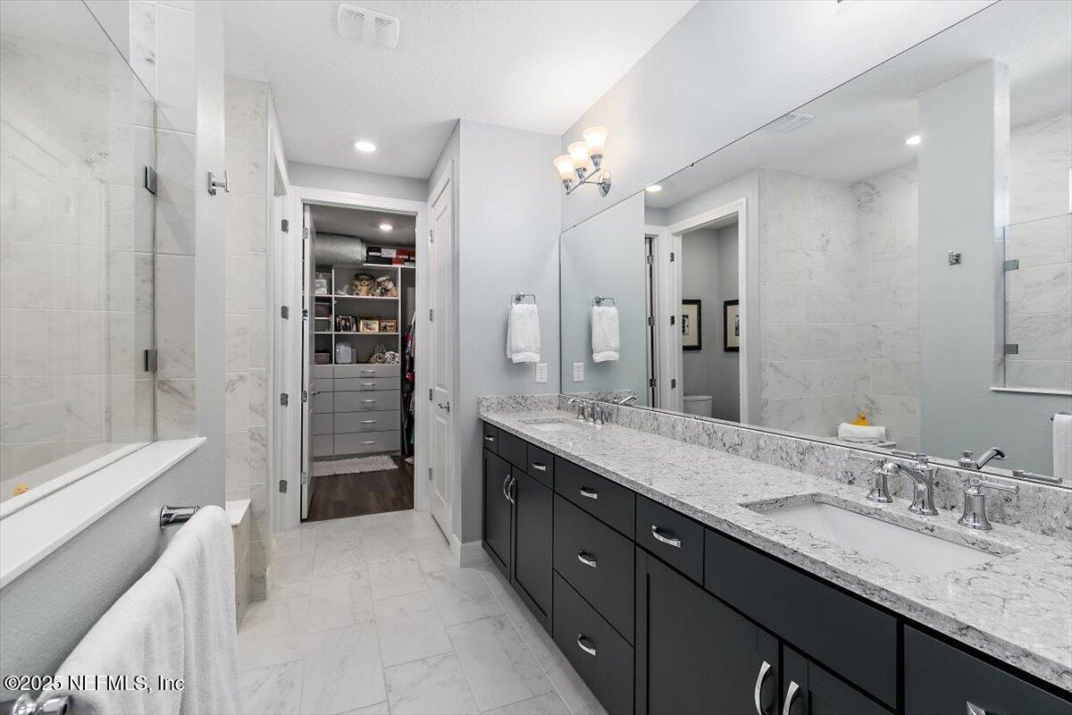 328 Timber Lgt Trail Ponte Vedra, FL 32081 - Photo 18 of 31 18-Primary Bathroom