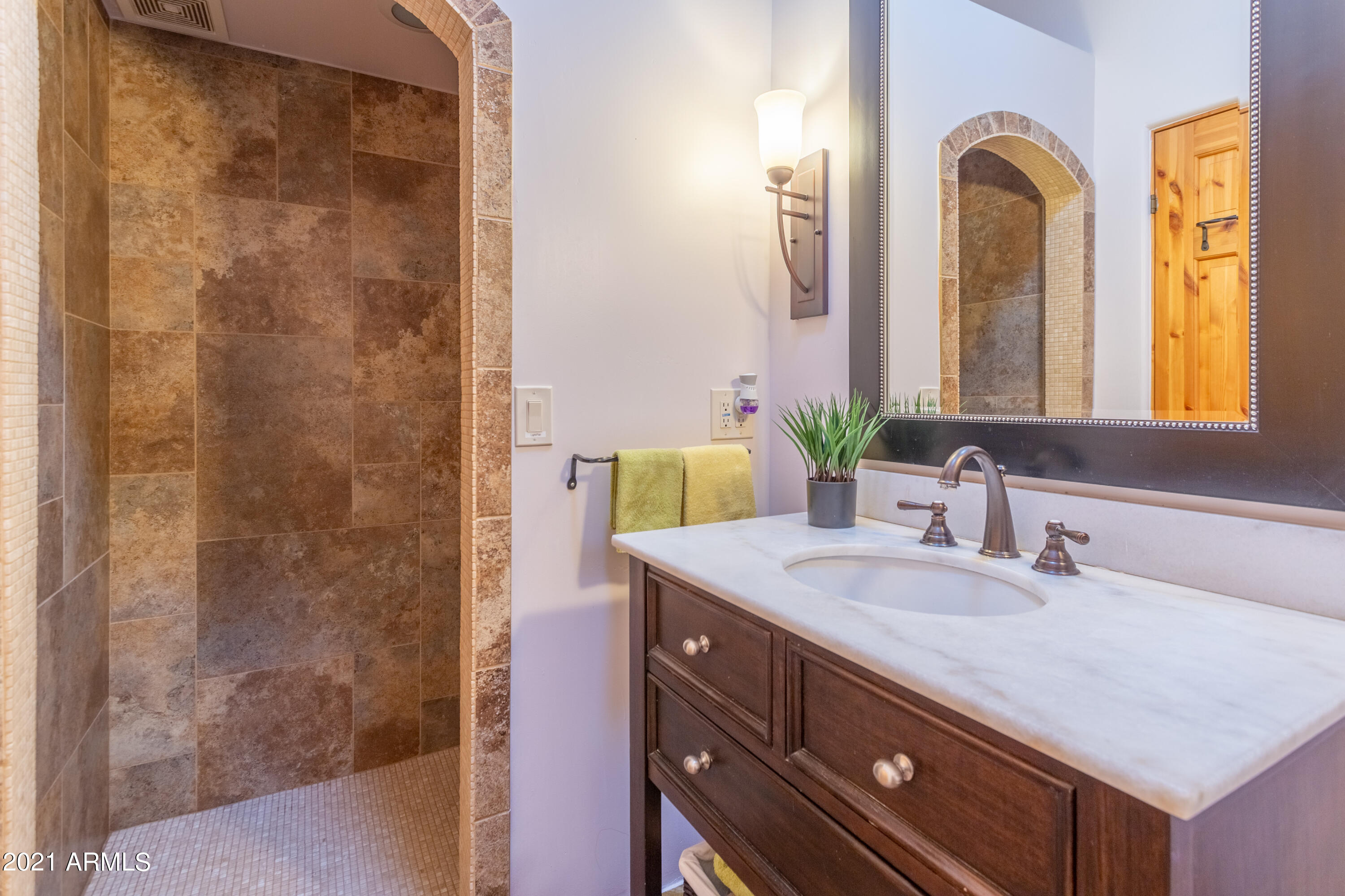 17128 East Gloria Lane Rio Verde, AZ 85263 - Photo 18 of 30 Full Hall Bathroom