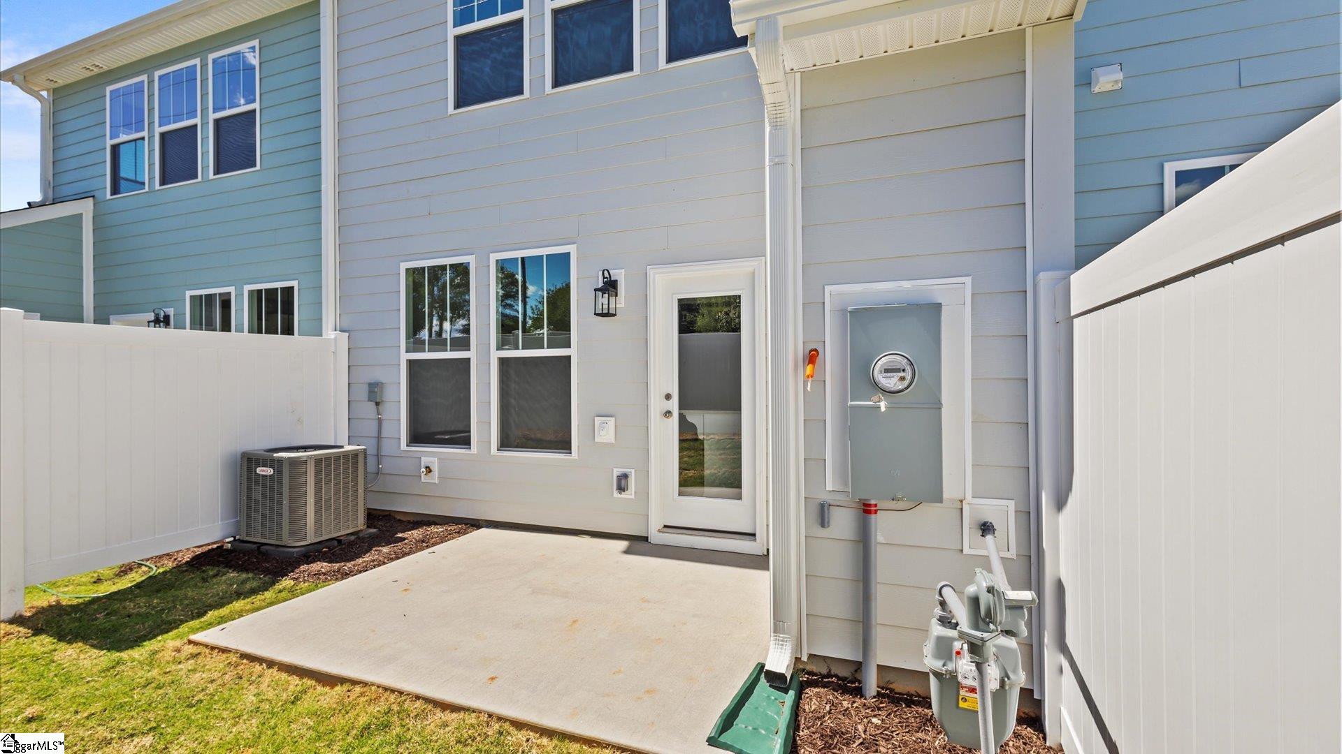 117 Cobden Court Simpsonville, SC 29681 - Photo 3 of 28