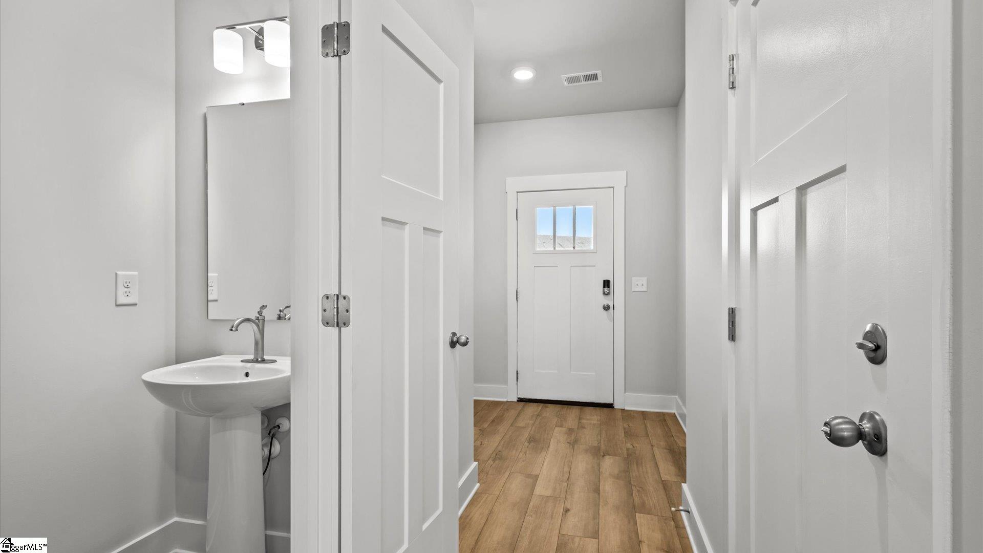 117 Cobden Court Simpsonville, SC 29681 - Photo 5 of 28