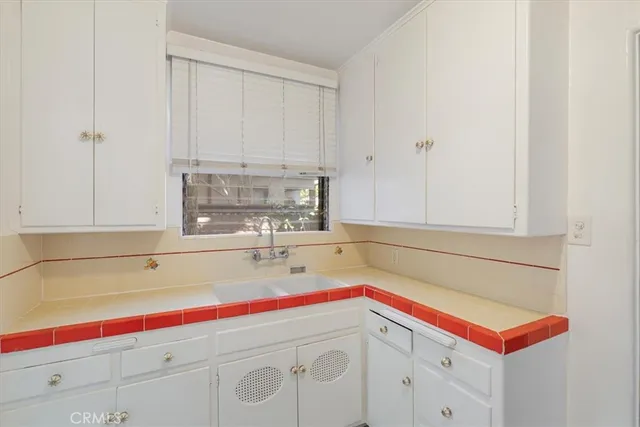 $3,450 | 1120 Chelsea Avenue, Santa Monica, CA 90403