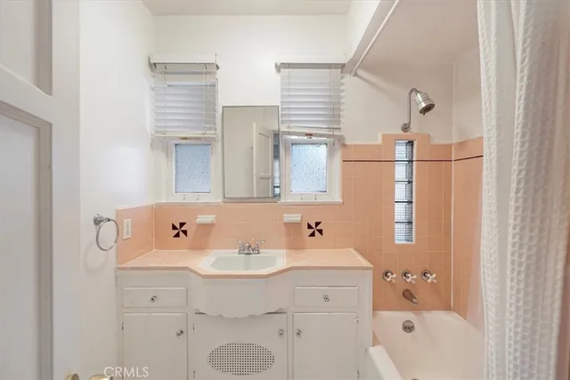 $3,450 | 1120 Chelsea Avenue, Santa Monica, CA 90403