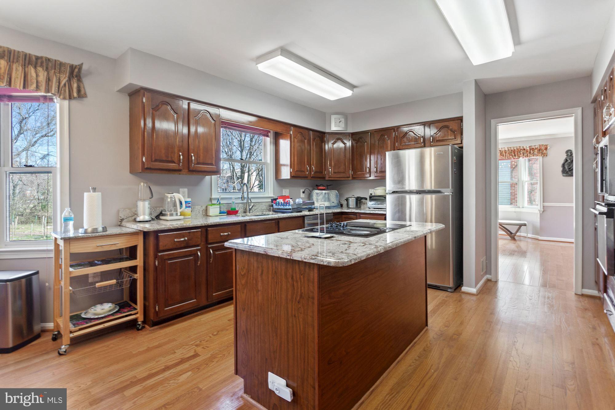 6042 Munson Hill Road Falls Church, VA 22044 - Photo 14 of 77 Kitchen entering Dining Room