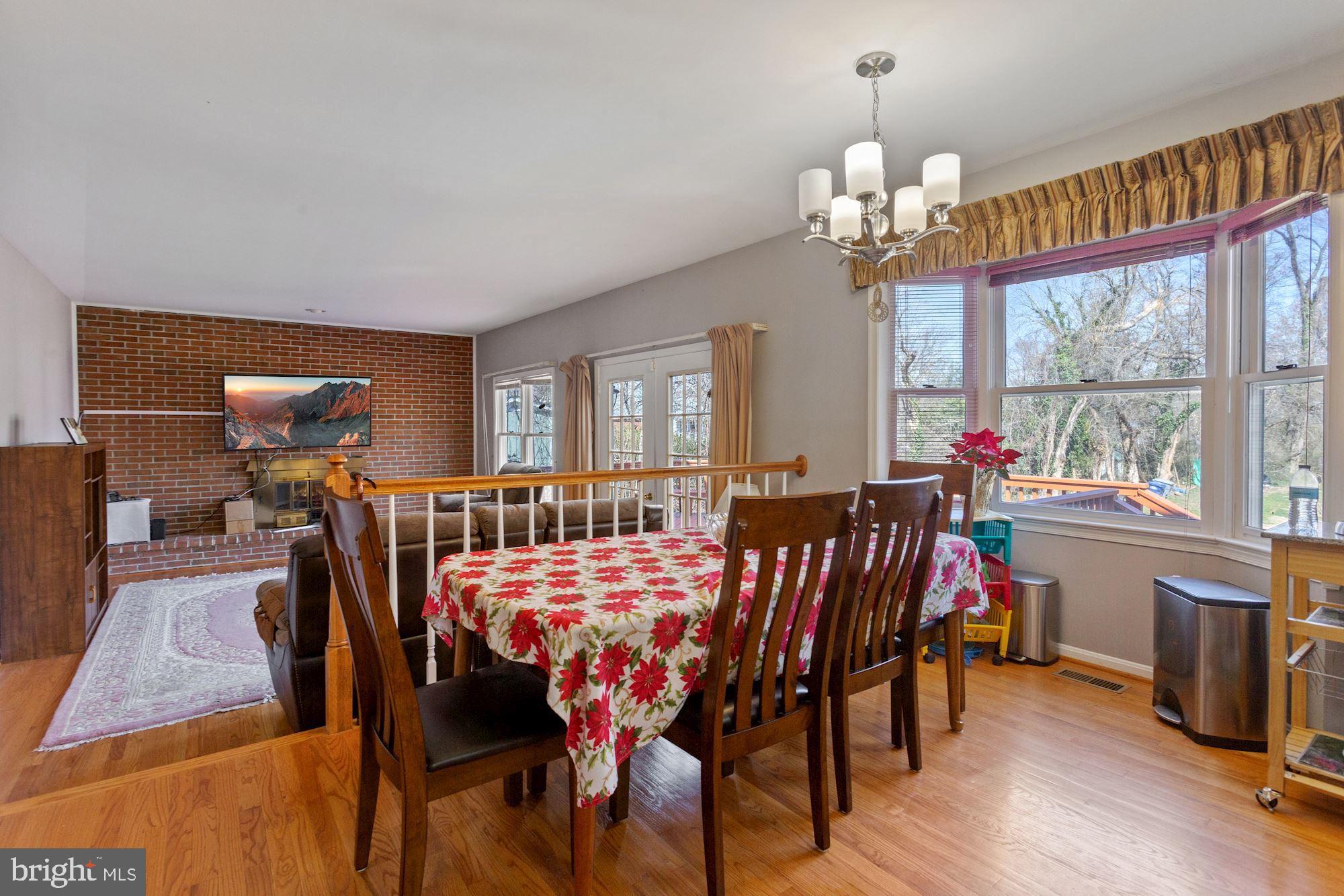 6042 Munson Hill Road Falls Church, VA 22044 - Photo 15 of 77 Breakfast area