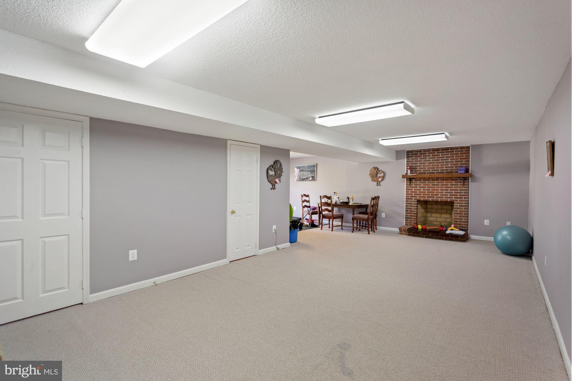6042 Munson Hill Road Falls Church, VA 22044 - Photo 34 of 77 Recreation Room