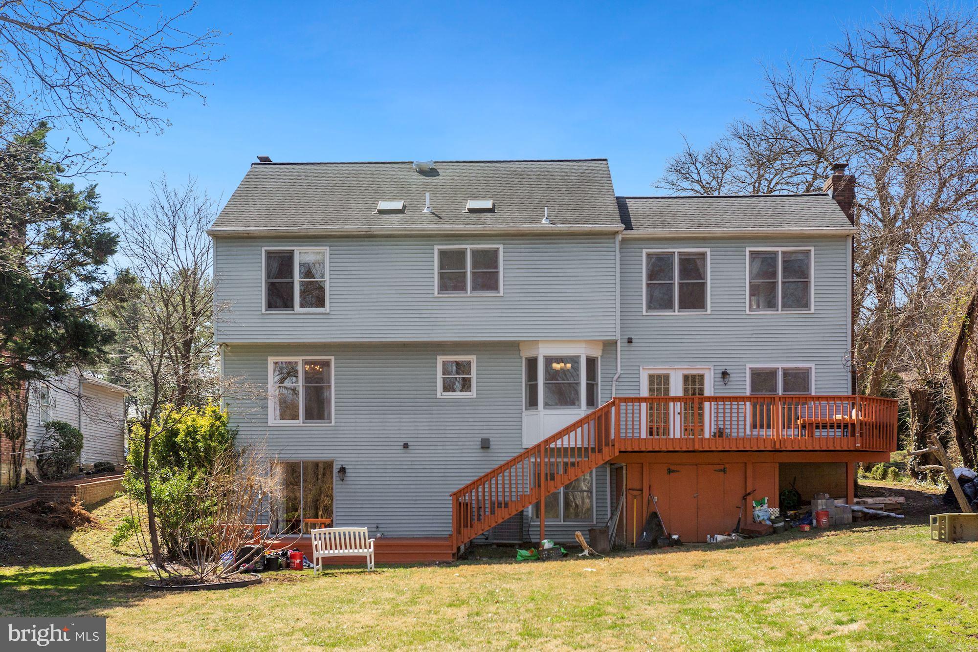 6042 Munson Hill Road Falls Church, VA 22044 - Photo 51 of 77 Back View of the house