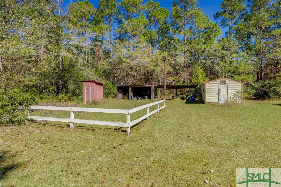 123 Bird Road Springfield, GA 31329 - Photo 7 of 26