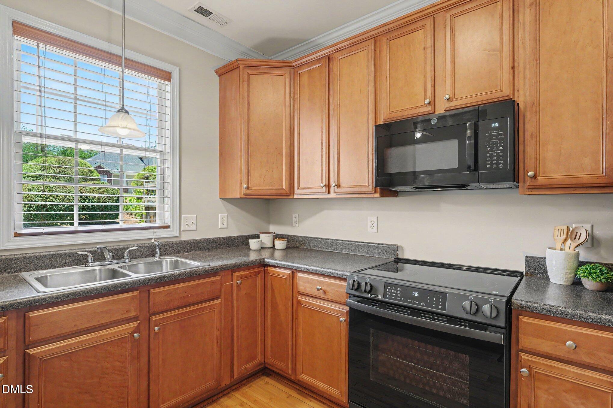 2719 Andover Glen Road Raleigh, NC 27604 - Photo 10 of 47 kitchen