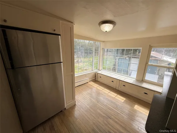 $1,650 | 3463 Highway 52, Pine Bush, NY 12566