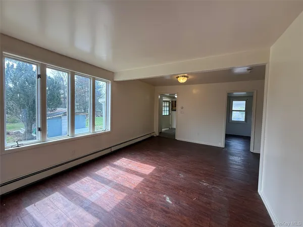 $1,650 | 3463 Highway 52, Pine Bush, NY 12566