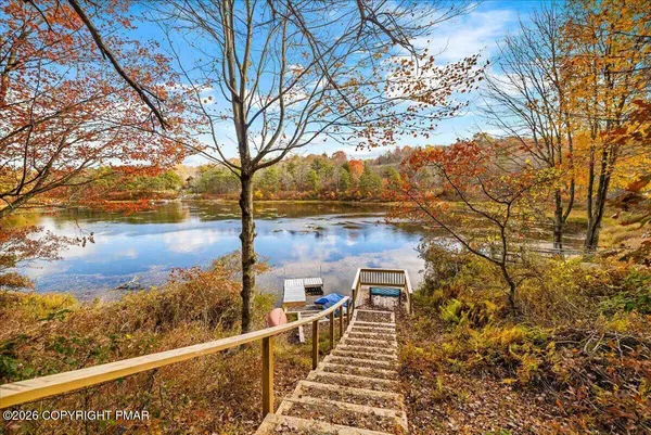 $688,000 | 2208 Mohegan Court, Long Pond, PA 18334