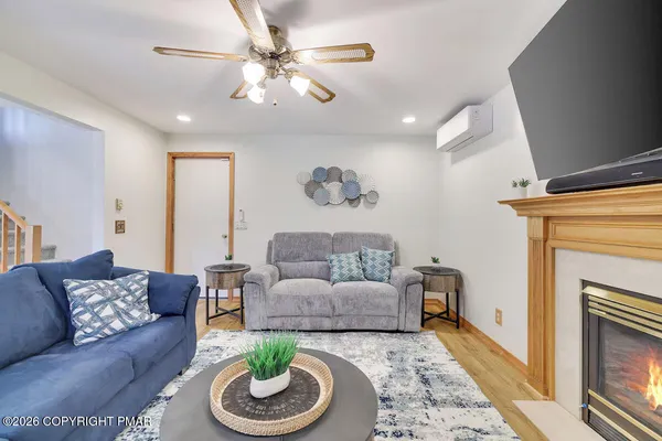 $688,000 | 2208 Mohegan Court, Long Pond, PA 18334