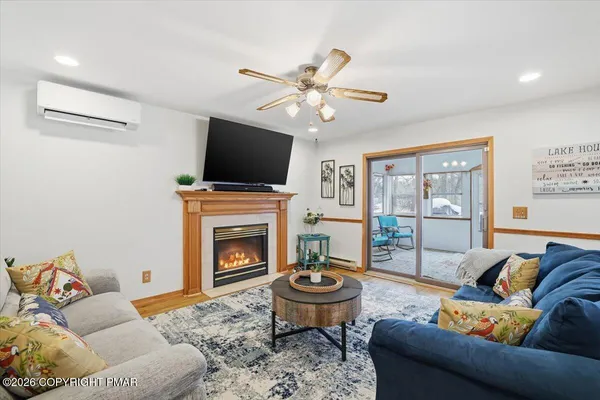 $688,000 | 2208 Mohegan Court, Long Pond, PA 18334