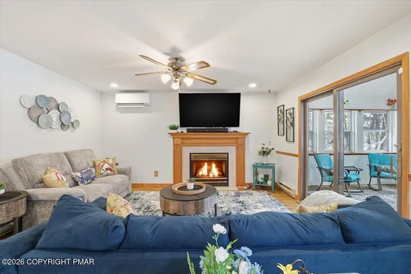 $688,000 | 2208 Mohegan Court, Long Pond, PA 18334