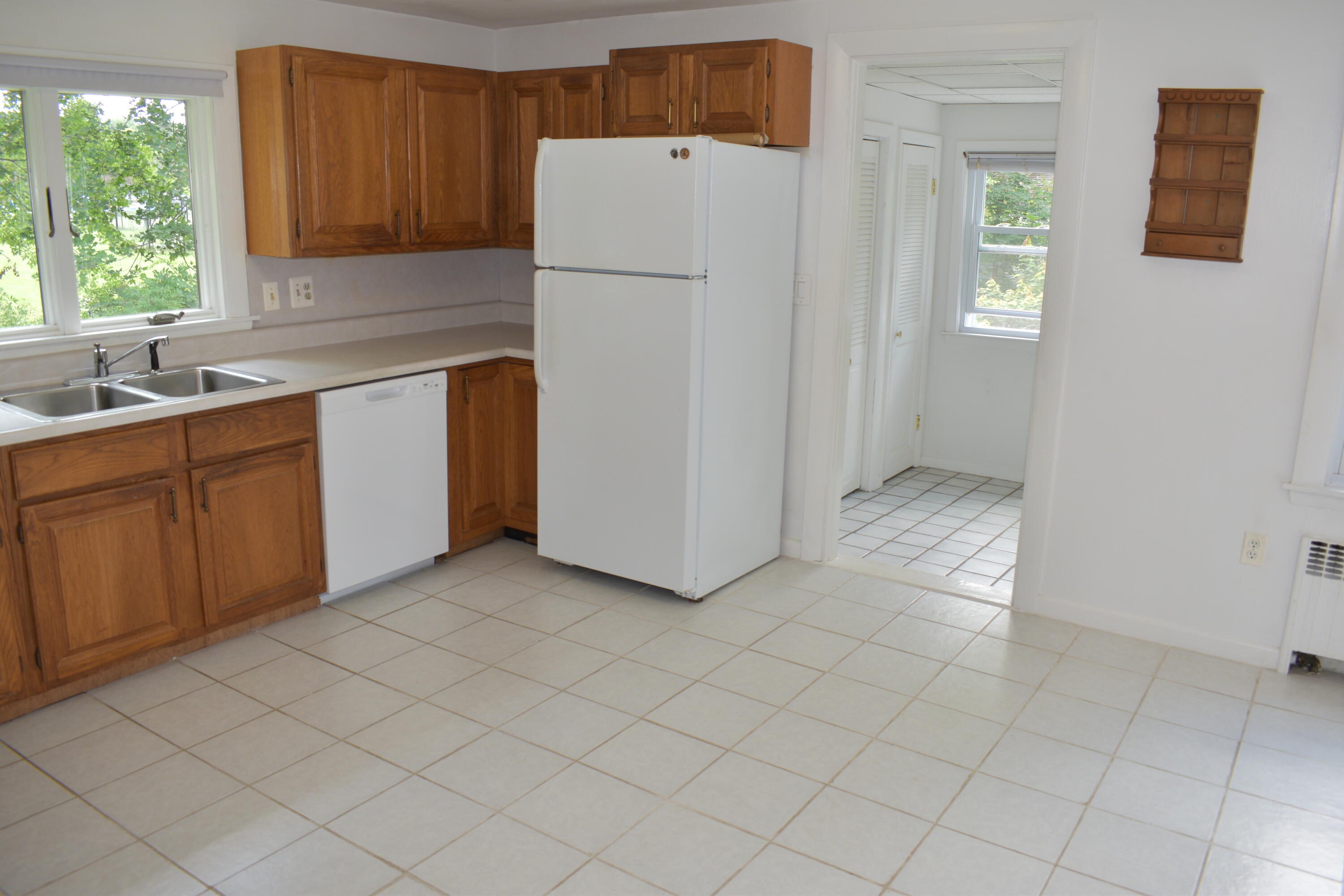 82 Farnham Street Portland, ME 04103 - Photo 10 of 25 MOB_2305