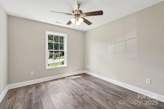 $300,000 | 1827 Piper's Ridge Circle Northwest, Conover, NC 28613