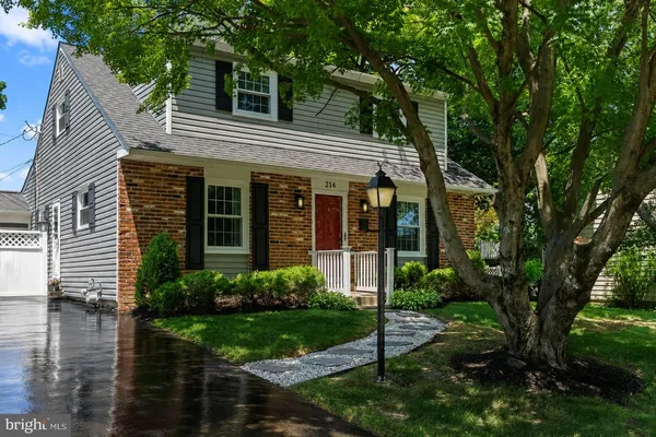 $400,000 | 214 Westbury Drive, Warminster, PA 18974