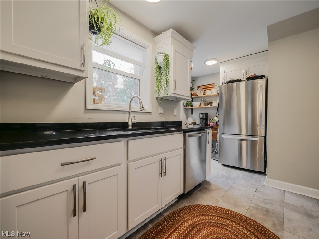 3614 Silsby Road Cleveland, OH 44118 - Photo 9 of 30