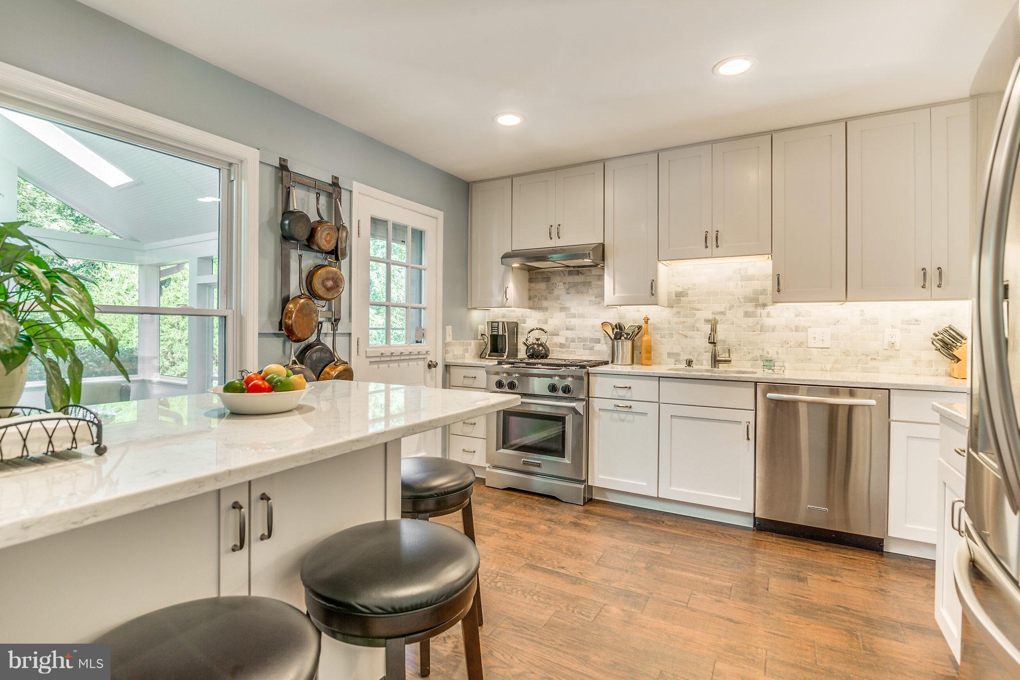 7600 Sebago Road Bethesda, MD 20817 - Photo 6 of 30 Kitchen