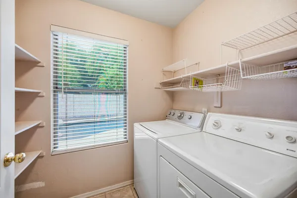 $2,300 | 8438 East Keats Avenue, Mesa, AZ 85209