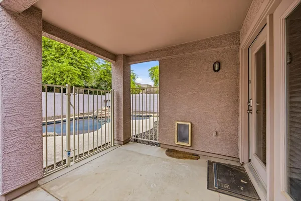 $2,300 | 8438 East Keats Avenue, Mesa, AZ 85209