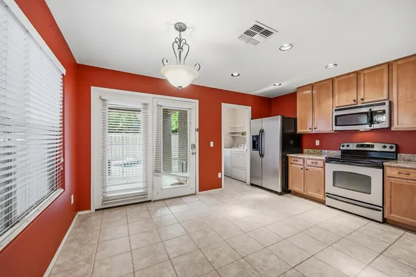 $2,300 | 8438 East Keats Avenue, Mesa, AZ 85209