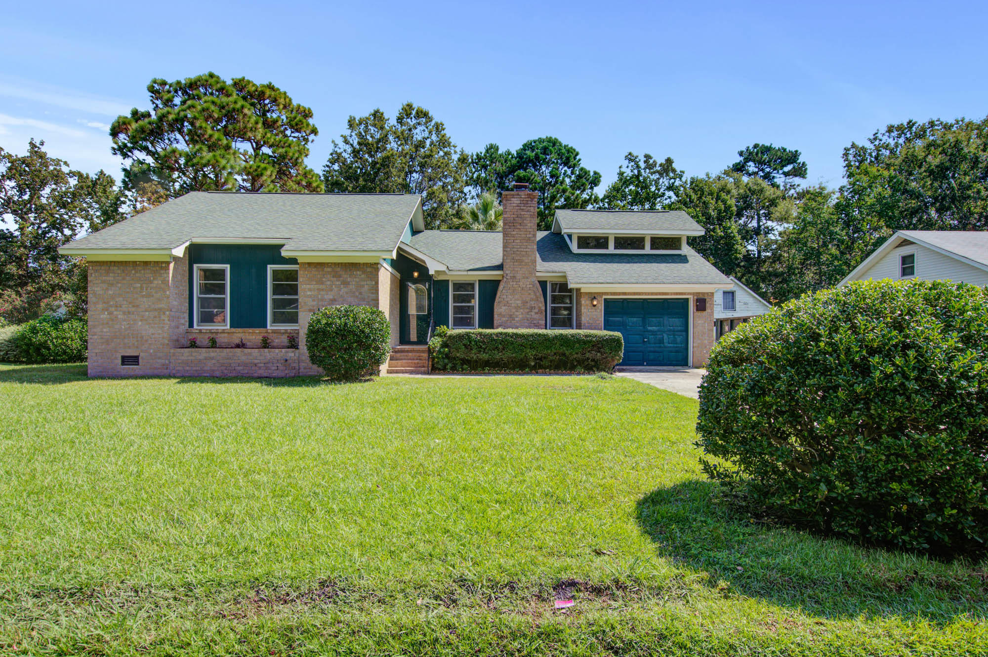8176 Wainwright Road North Charleston, SC 29406 - Photo 1 of 24 CalSiglerPhotography-8176WainWright (1)