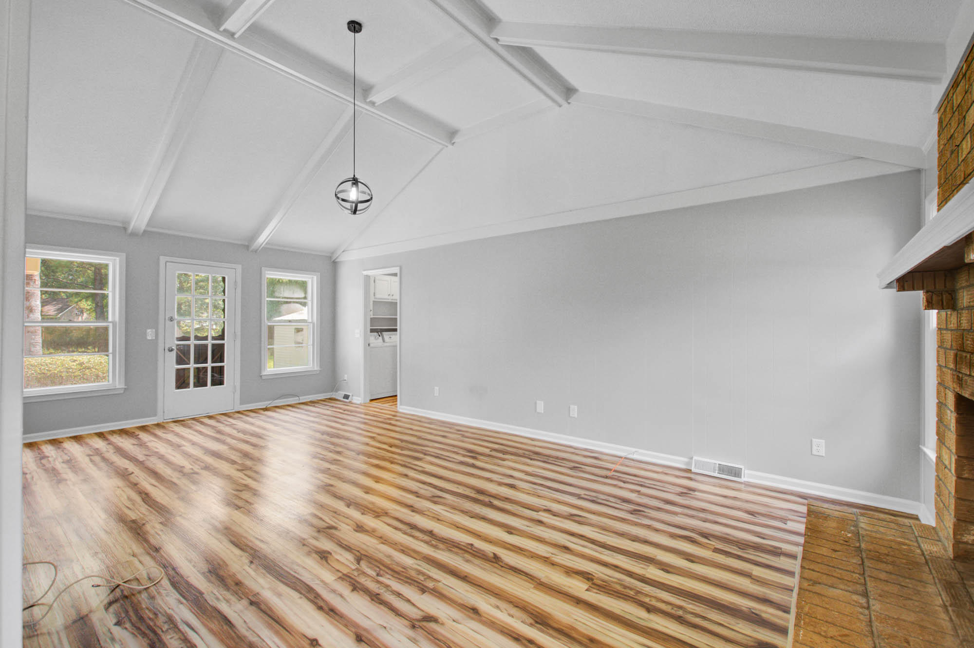 8176 Wainwright Road North Charleston, SC 29406 - Photo 5 of 24 CalSiglerPhotography-8176WainWright (5)