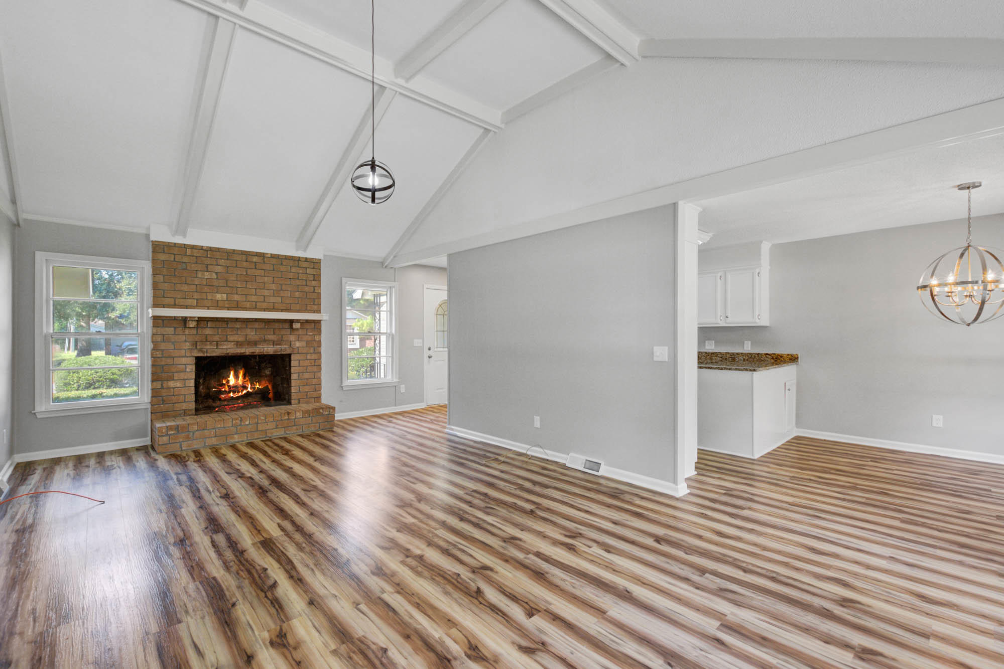 8176 Wainwright Road North Charleston, SC 29406 - Photo 7 of 24 CalSiglerPhotography-8176WainWright (7)