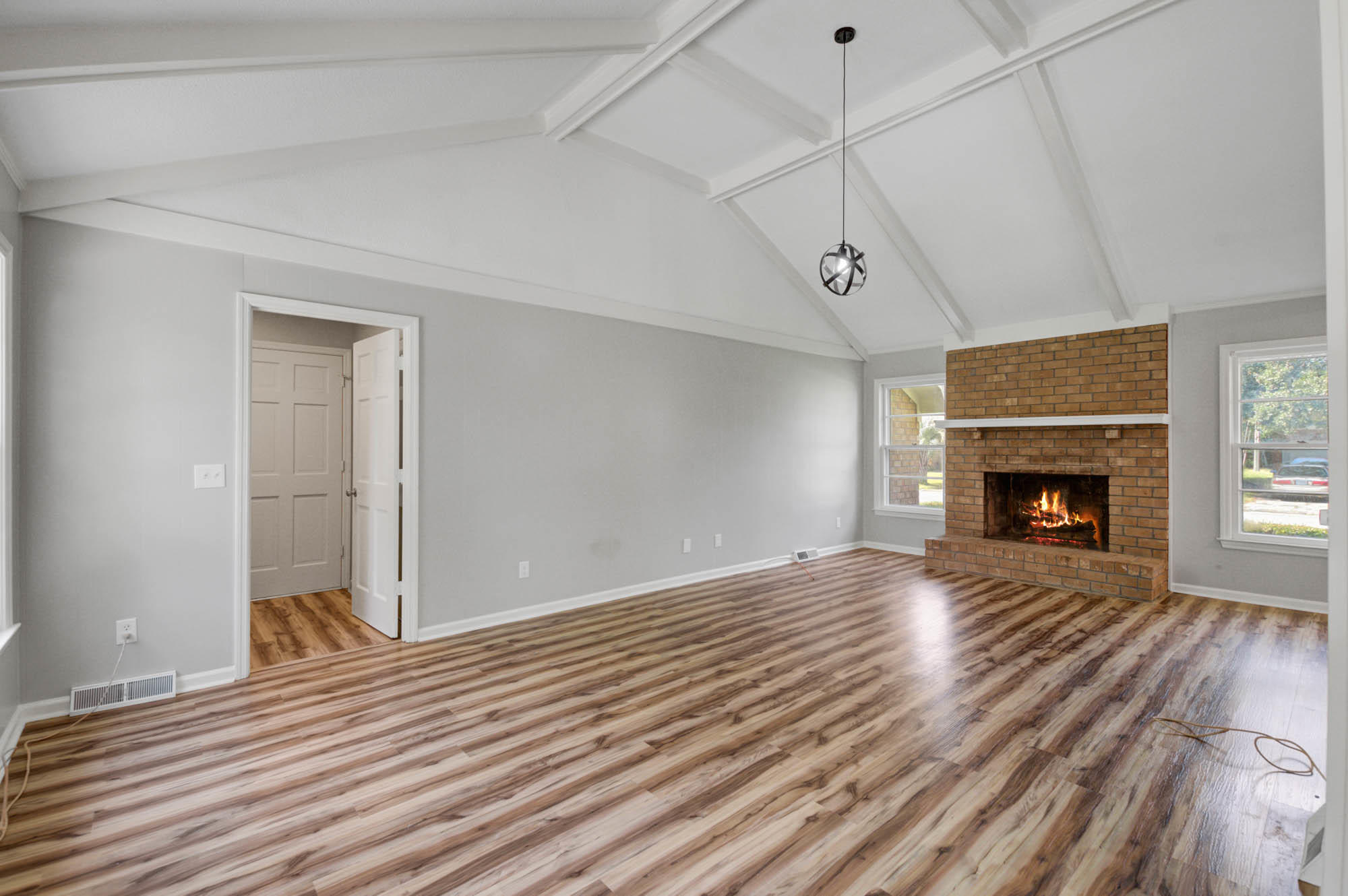 8176 Wainwright Road North Charleston, SC 29406 - Photo 8 of 24 CalSiglerPhotography-8176WainWright (8)