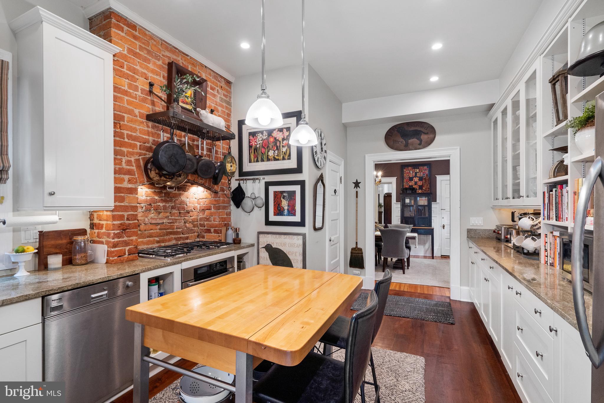 1927 S Street Northwest Washington, DC 20009 - Photo 11 of 32 Kitchen
