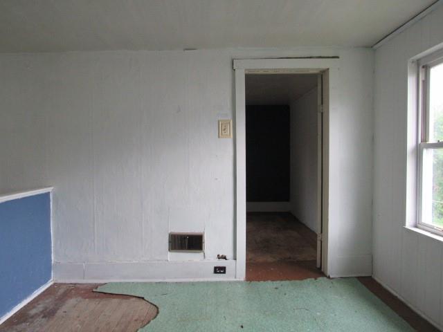 421 1st Street Chestnut Ridge, PA 15422 - Photo 20 of 31