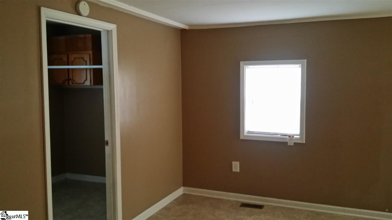 111 Poplar Drive Greer, SC 29651 - Photo 13 of 21