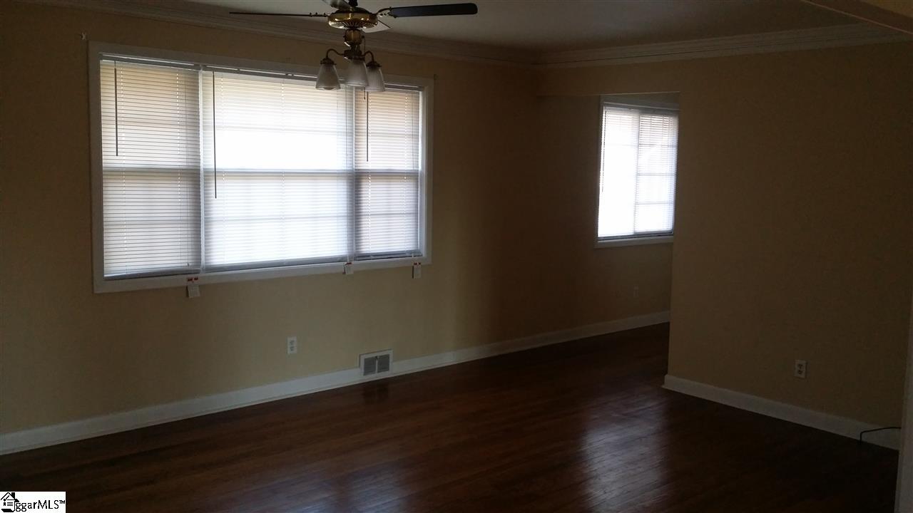 111 Poplar Drive Greer, SC 29651 - Photo 6 of 21