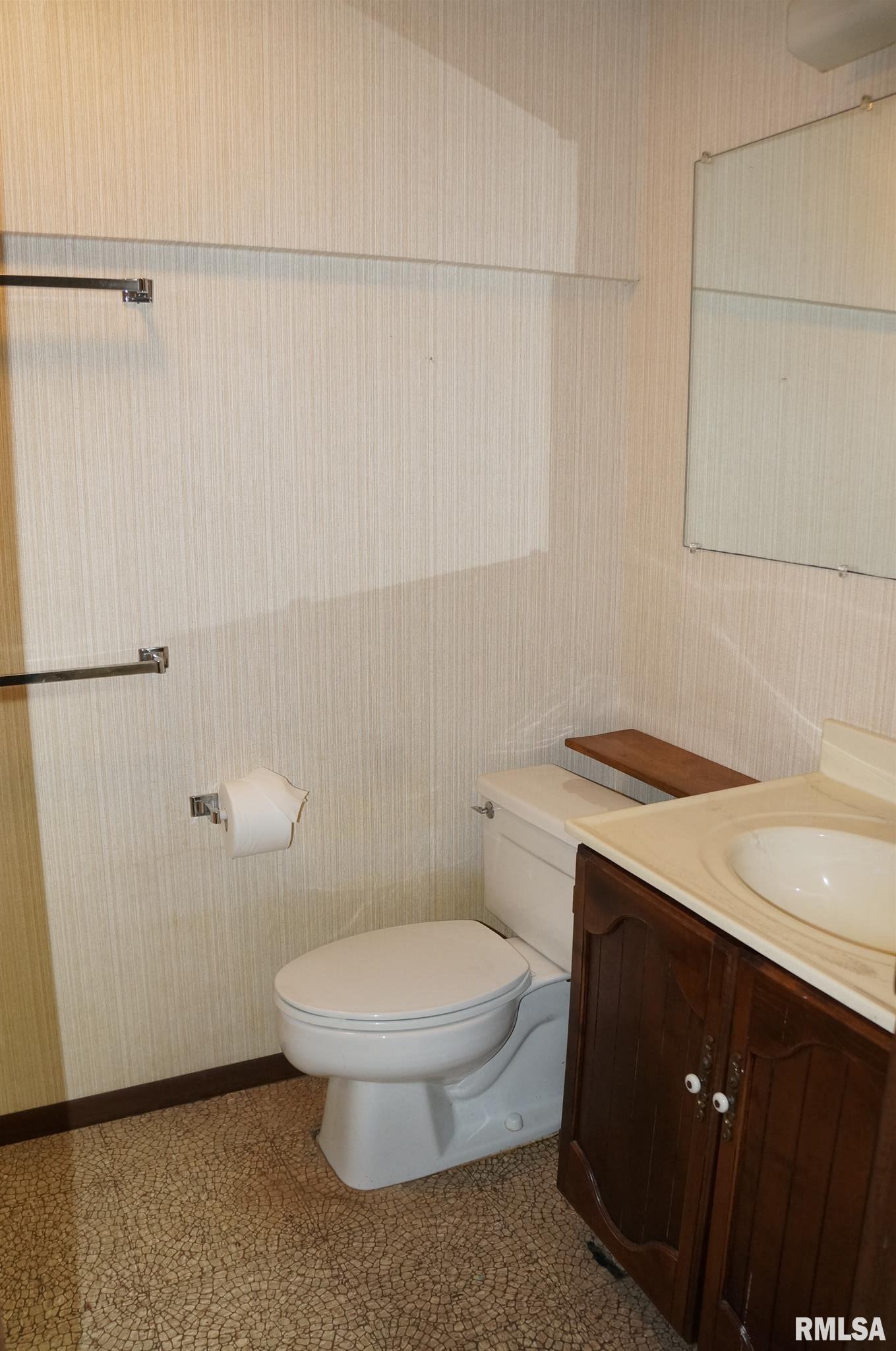 13997 Frazee Road Divernon, IL 62530 - Photo 25 of 39