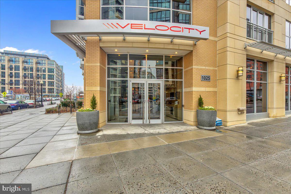 1025 First Street Southeast, Unit 614 Washington, DC 20003 - Photo 37 of 54 Front Entrance