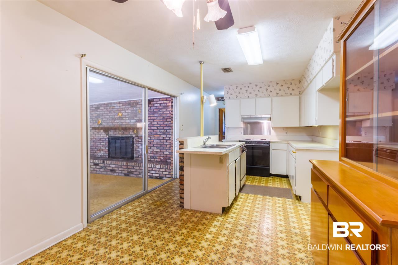 415 West Jackson Avenue Summerdale, AL 36580 - Photo 11 of 23