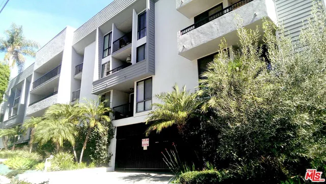 $795,500 | 906 North Doheny Drive, Unit 301, West Hollywood, CA 90069