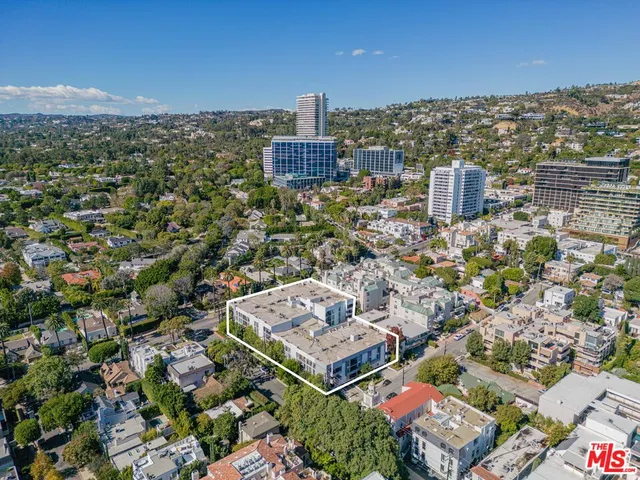 $795,500 | 906 North Doheny Drive, Unit 301, West Hollywood, CA 90069