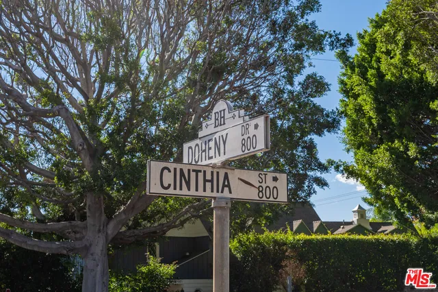 $795,500 | 906 North Doheny Drive, Unit 301, West Hollywood, CA 90069