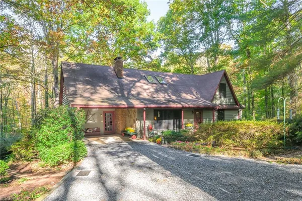 $475,000 | 3314 Vienna Dozier Road, Pfafftown, NC 27040