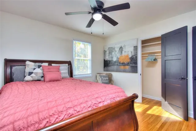 a street sign that is on a wall