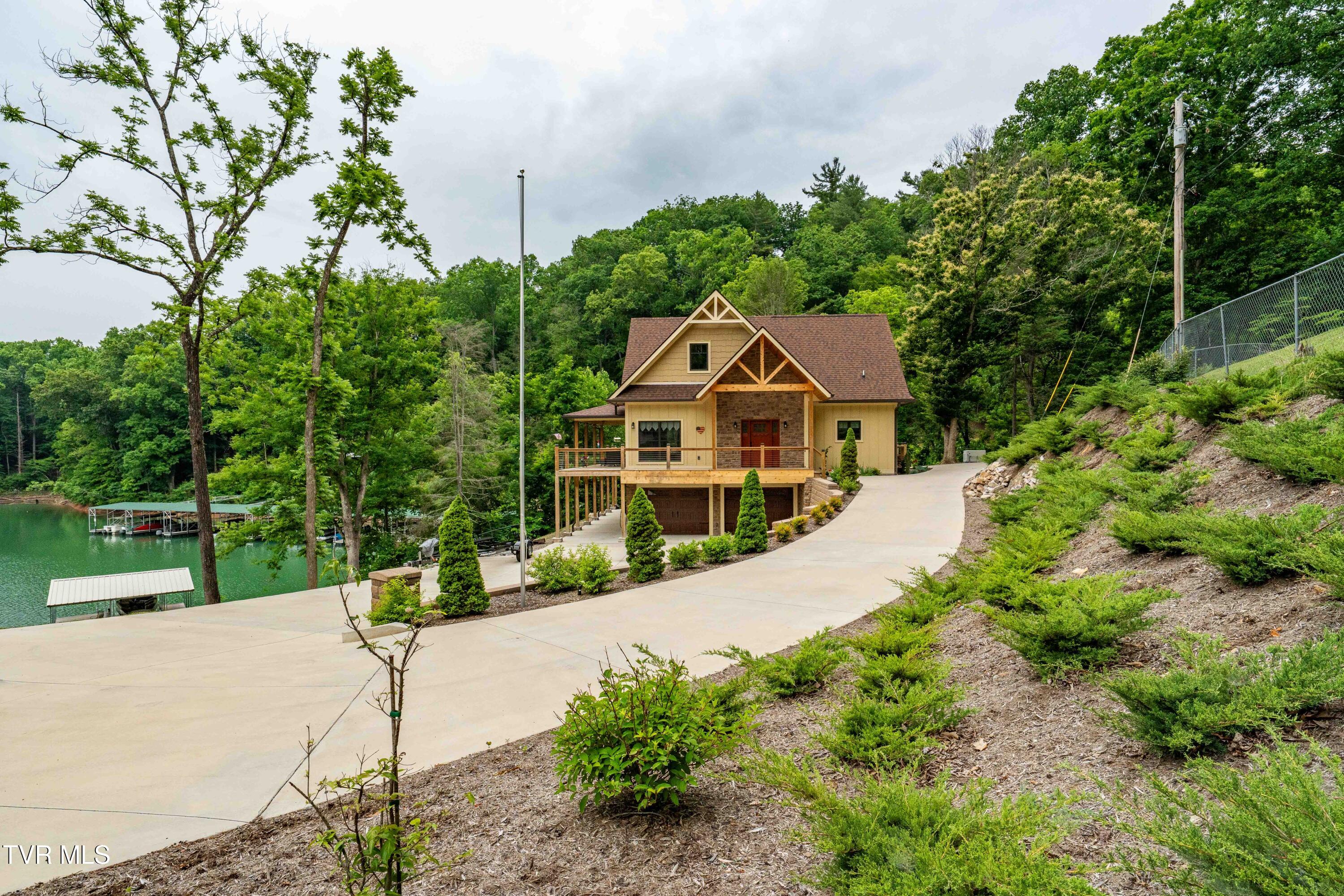 175 Lakeside Drive Butler, TN 37640 - Photo 70 of 102 175 Lakeside Dr (35 of 117)